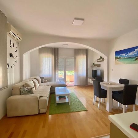 Jovana -- Porodicni Apartmani Igalo Herceg Novi Eksteriør billede