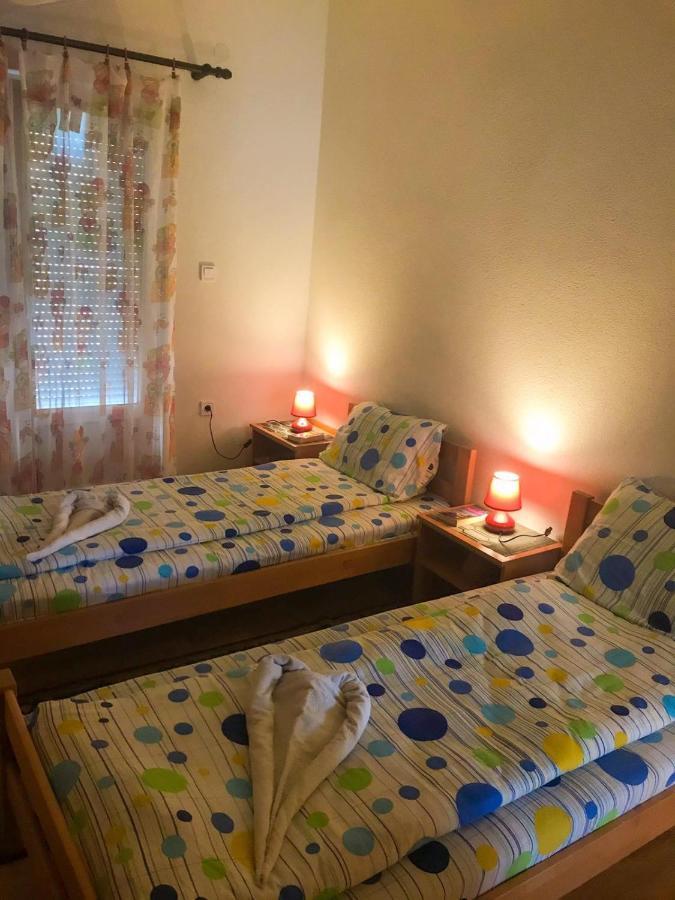Jovana -- Porodicni Apartmani Igalo Herceg Novi Eksteriør billede