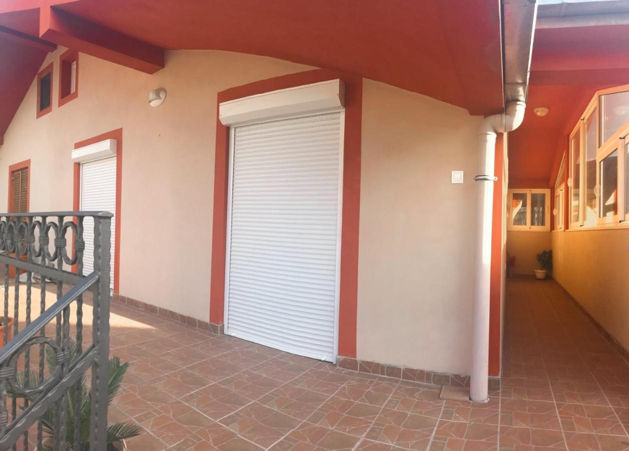 Jovana -- Porodicni Apartmani Igalo Herceg Novi Eksteriør billede